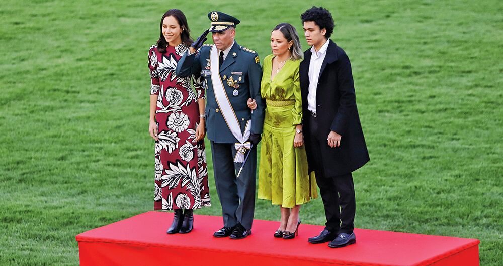 ¡AJÚA! ZAPATEIRO SE DESPACHA_3