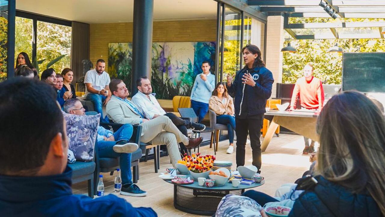 Albert Corredor es uno de los candidatos a la Alcaldía de Medellín.