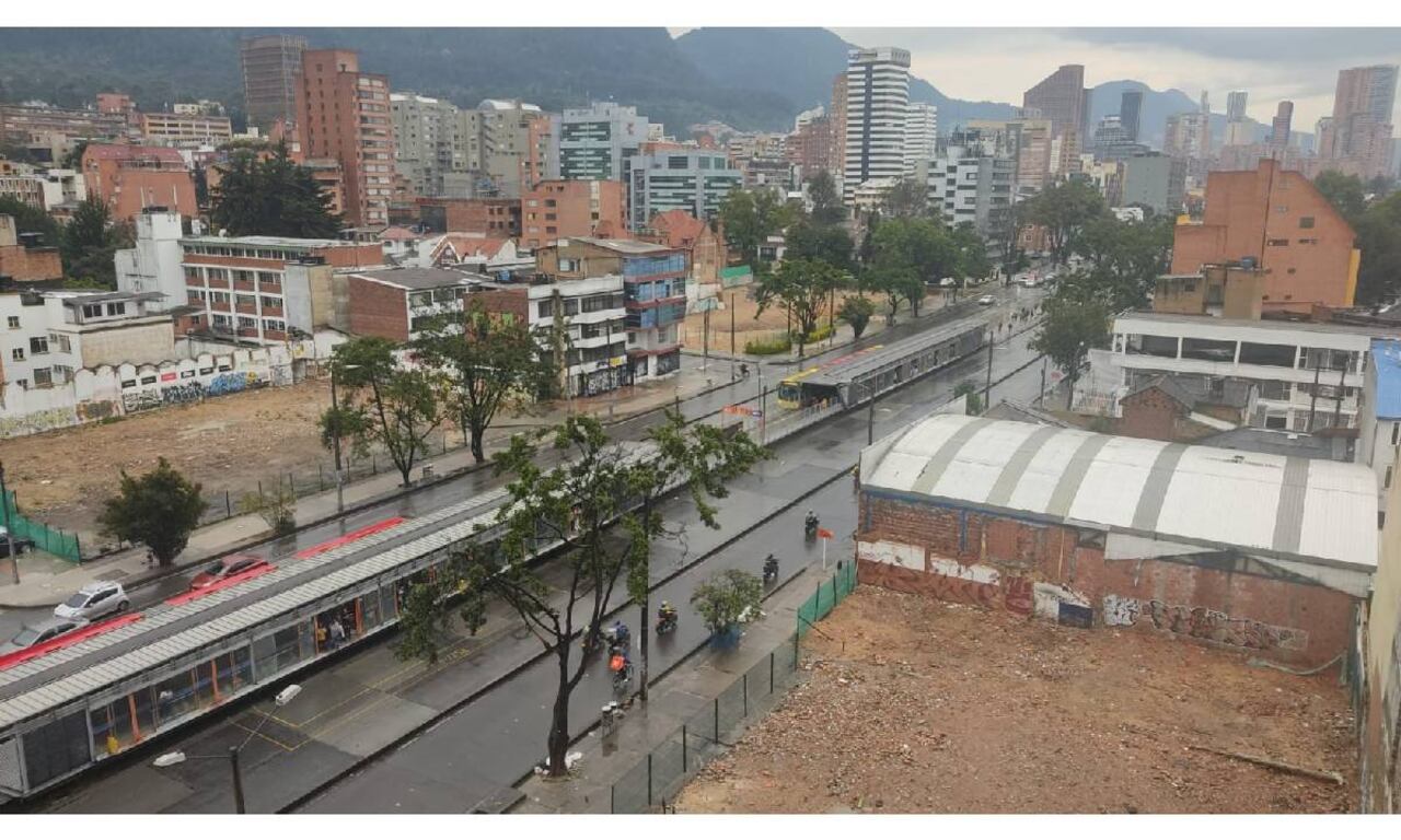 Obras de construcción del Metro de Bogotá en la Avenida Caracas con Calle 45