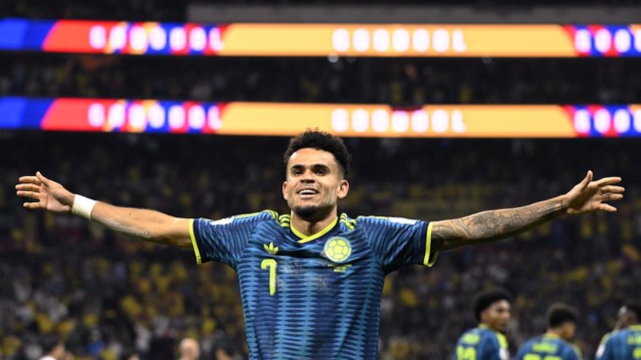 Así celebró el gol de la victoria de Colombia el atacante Luis Díaz, quien marcó su primer gol en un Mundial, en la victoria de la Tricolor 2-1 sobre Uzbekistán.
