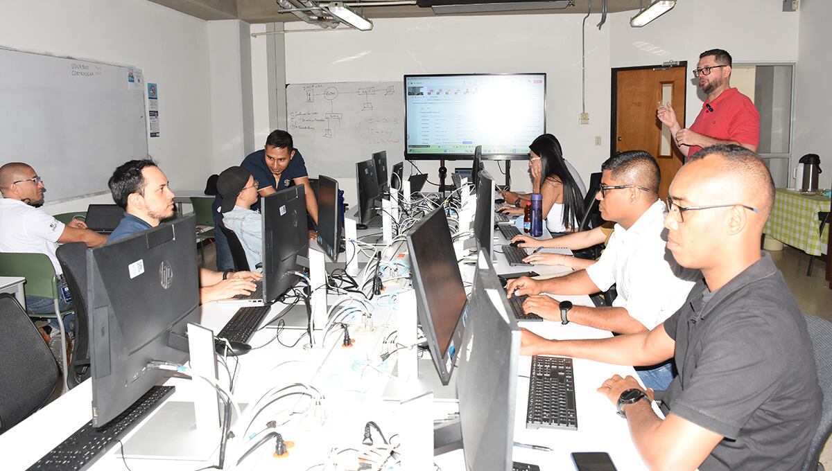 Los profesionales tendrán la oportunidad de fortalecer sus conocimientos para desarrollar estrategias de ciberseguridad, alineadas con estándares internacionales, de integridad y confidencialidad.