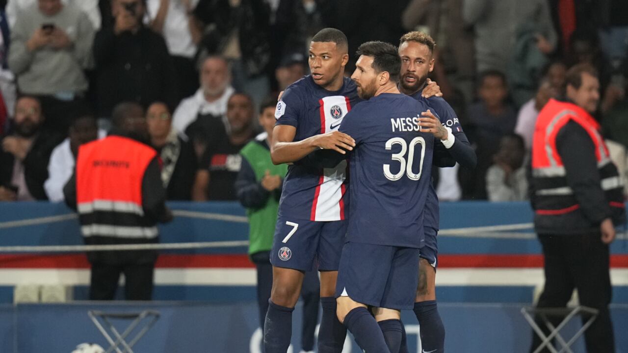 PARIS, FRANCE - OCTOBER 16: Leo Messi (30), Neymar Jr (10) and Kilian Mbappé (7) celebrates after Neymar Jr scored the first goal of the game during the French Ligue 1 match between Paris Saint-Germain (PSG) and Olympique de Marseille at Parc des Princes on October 16, 2022 in Paris, France. (Photo by Getty Images/Glenn Gervot/Icon Sportswire)
