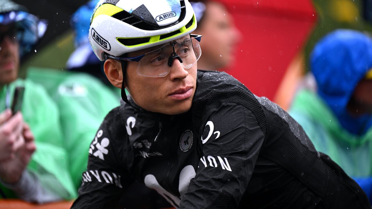 LAUWIN-PLANQUE - JULY 06: Einer Rubio of Colombia and Team Movistar prior to the 112th Tour de France 2025, Stage 2 a 209.1km stage from Lauwin-Planque to Boulogne-sur-Mer / #UCIWT / on July 06, 2025 in Lauwin-Planque, France. (Photo by Tim de Waele/Getty Images)