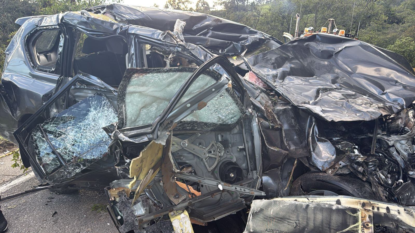 Estado camioneta Toyota tx involucrada en el incidente.