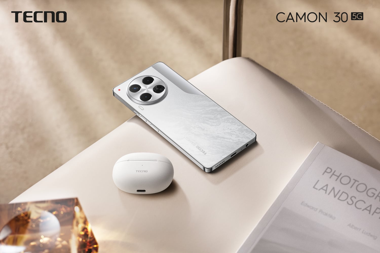El CAMON 30 5G llega a Colombia.