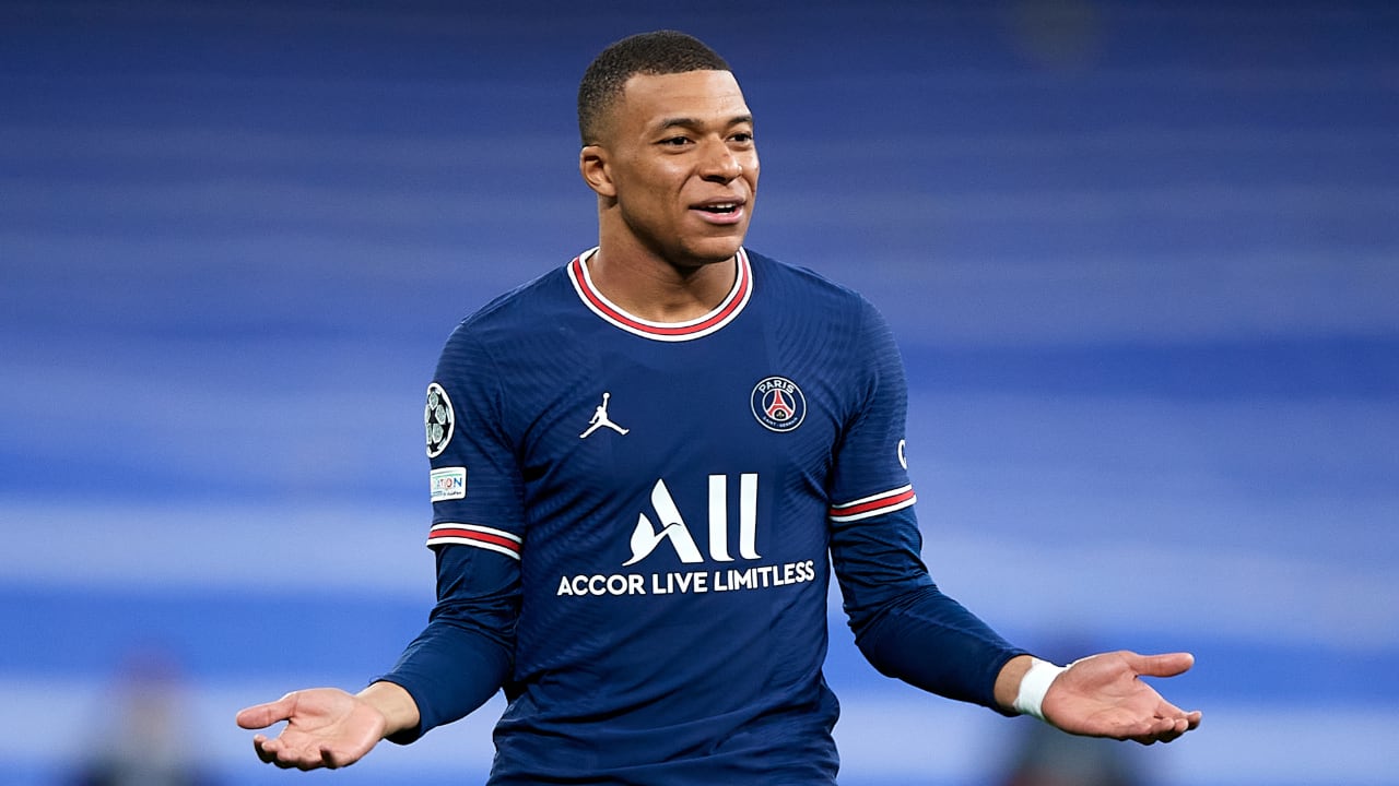 Kylian Mbappé reafirmó que desea seguir siendo el líder de PSG en la siguiente campaña.