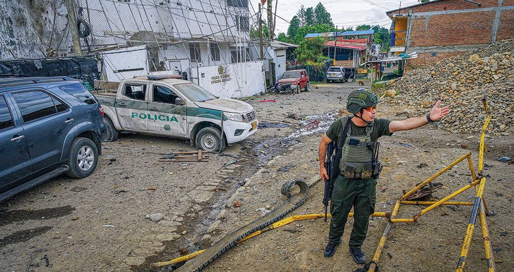  Así quedó la estación de Policía de Morales, centro del Cauca, donde el pasado lunes las Farc hicieron una toma terrorista. Murieron cuatro personas y nueve quedaron heridas. 