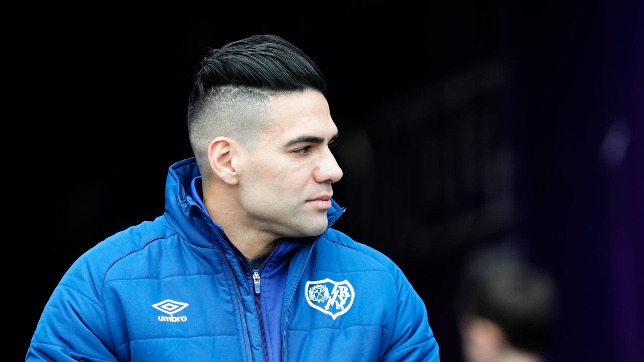 Radamel Falcao Centre-Forward of Rayo Vallecano and Colombia prior the LaLiga Santander match between Real Valladolid CF and Rayo Vallecano at Estadio Municipal Jose Zorrilla on January 14, 2023 in Valladolid, Spain. (Photo by Jose Breton/Pics Action/NurPhoto via Getty Images)