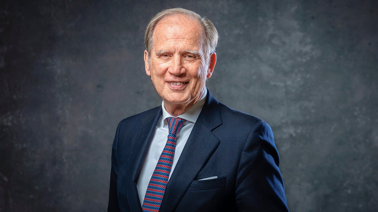 Luis María Cazorla habló también en SEMANA de los retos que enfrenta la democracia y los peligros del populismo.