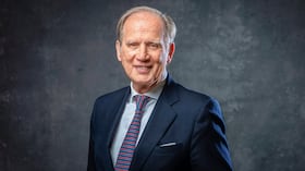 Luis María Cazorla habló también en SEMANA de los retos que enfrenta la democracia y los peligros del populismo.
