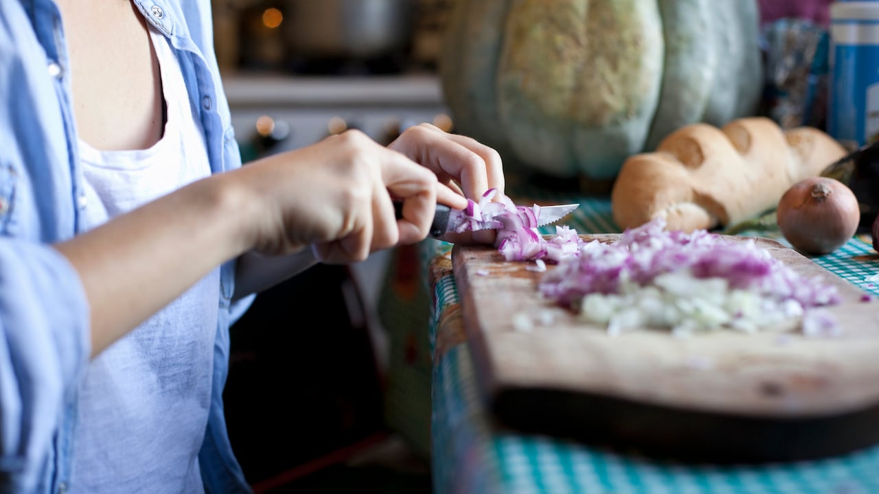La cebolla es favorable para prevenir afecciones cardiovasculares.