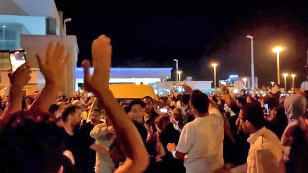 Recibimiento a Elnaz Rekabi en Teherán.