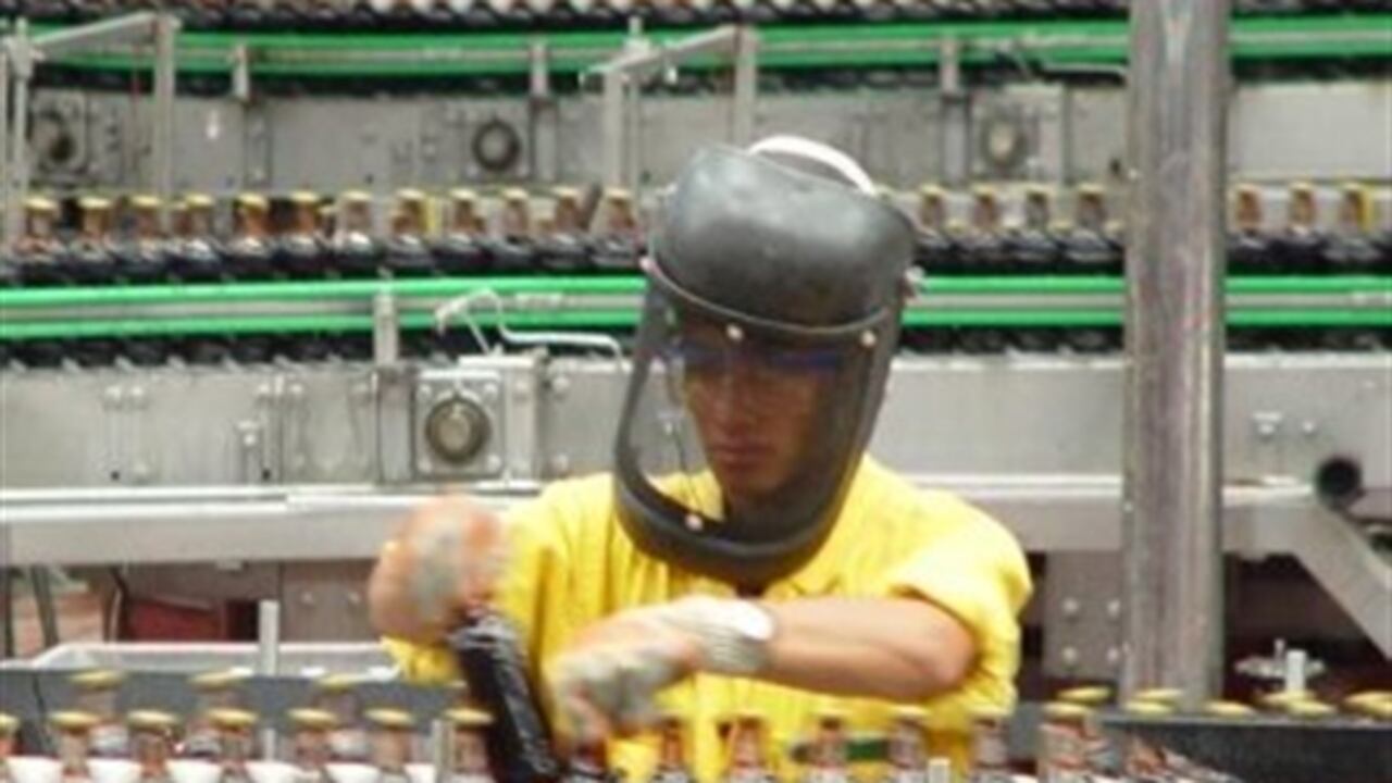 De acuerdo con un estudio, las mujeres ganan 20% menos que los hombres