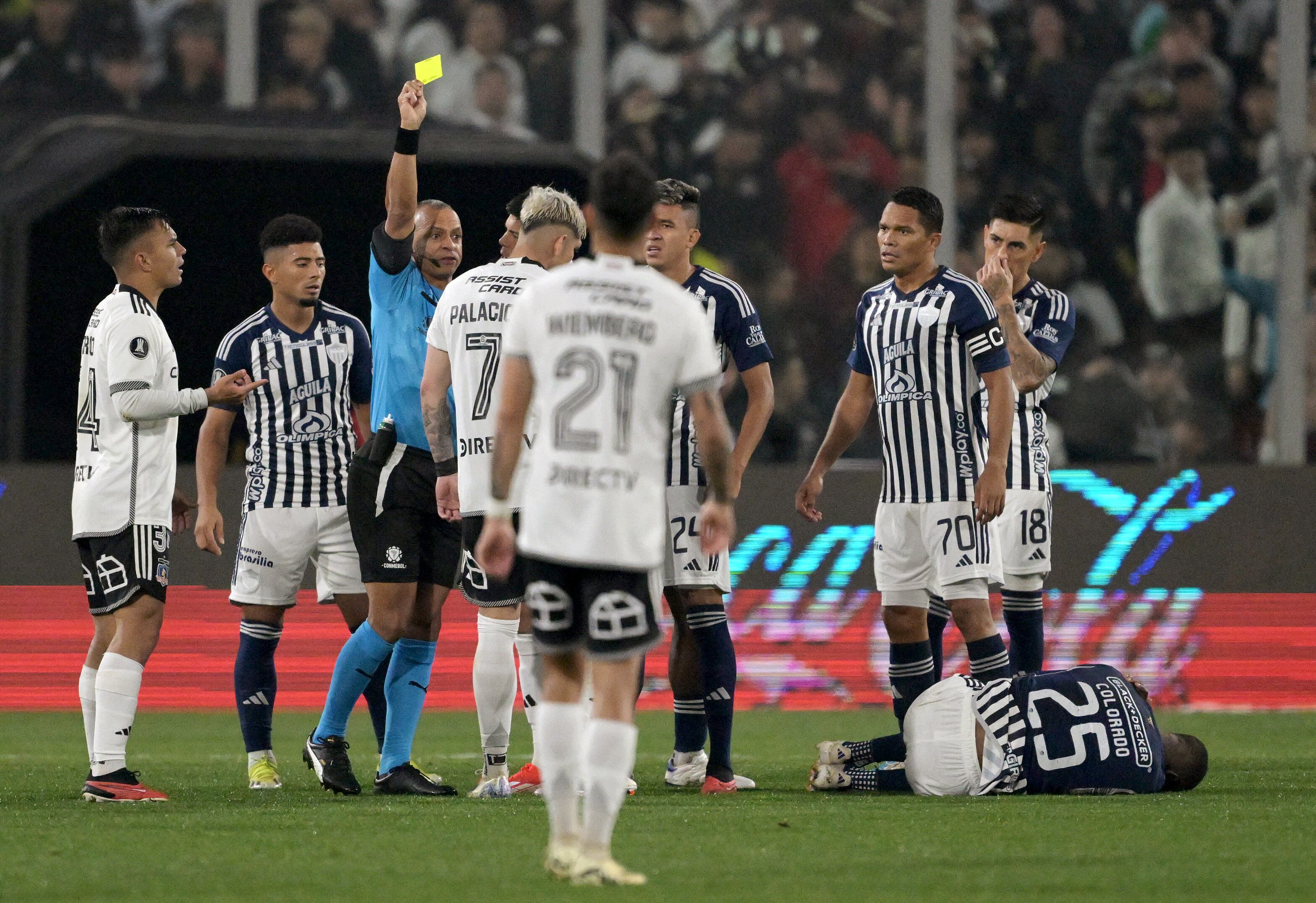 Colo-Colo vs Junior - partido de ida de octavos de final - Copa Libertadores.