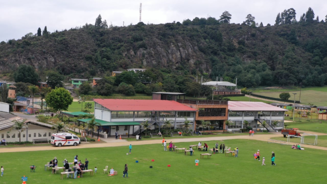 Colegio Refous fue admitido en reorganización empresarial.
