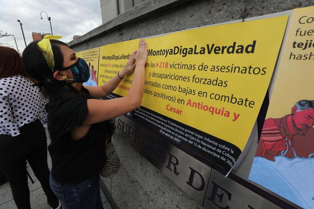 Madres de los falsos positivos en la imputación de cargos del General en retiro Mario Montoya