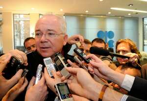 Rafael Ramirez, Venezuelan's oil minister, speaks to the media as he arrives for the start of the 160th Organization of Petroleum Exporting Countries (OPEC) meeting in Vienna, Austria, on Wednesday, Dec. 14, 2011. Members of the Organization of Petroleum Exporting Countries including Iran and Saudi Arabia agreed that the group should set a production ceiling of 30 million barrels a day, an OPEC delegate said. Photographer: Vladimir Weiss/Bloomberg via Getty Images
