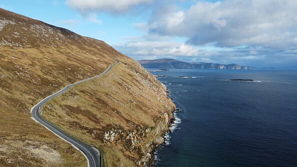 Pero así como existen condiciones para acceder a este beneficio, el Gobierno de Irlanda también asume unos compromisos en la búsqueda de la diversificación de la economía y la prosperidad de esos territorios. (Photo by Niall Carson/PA Images via Getty Images)