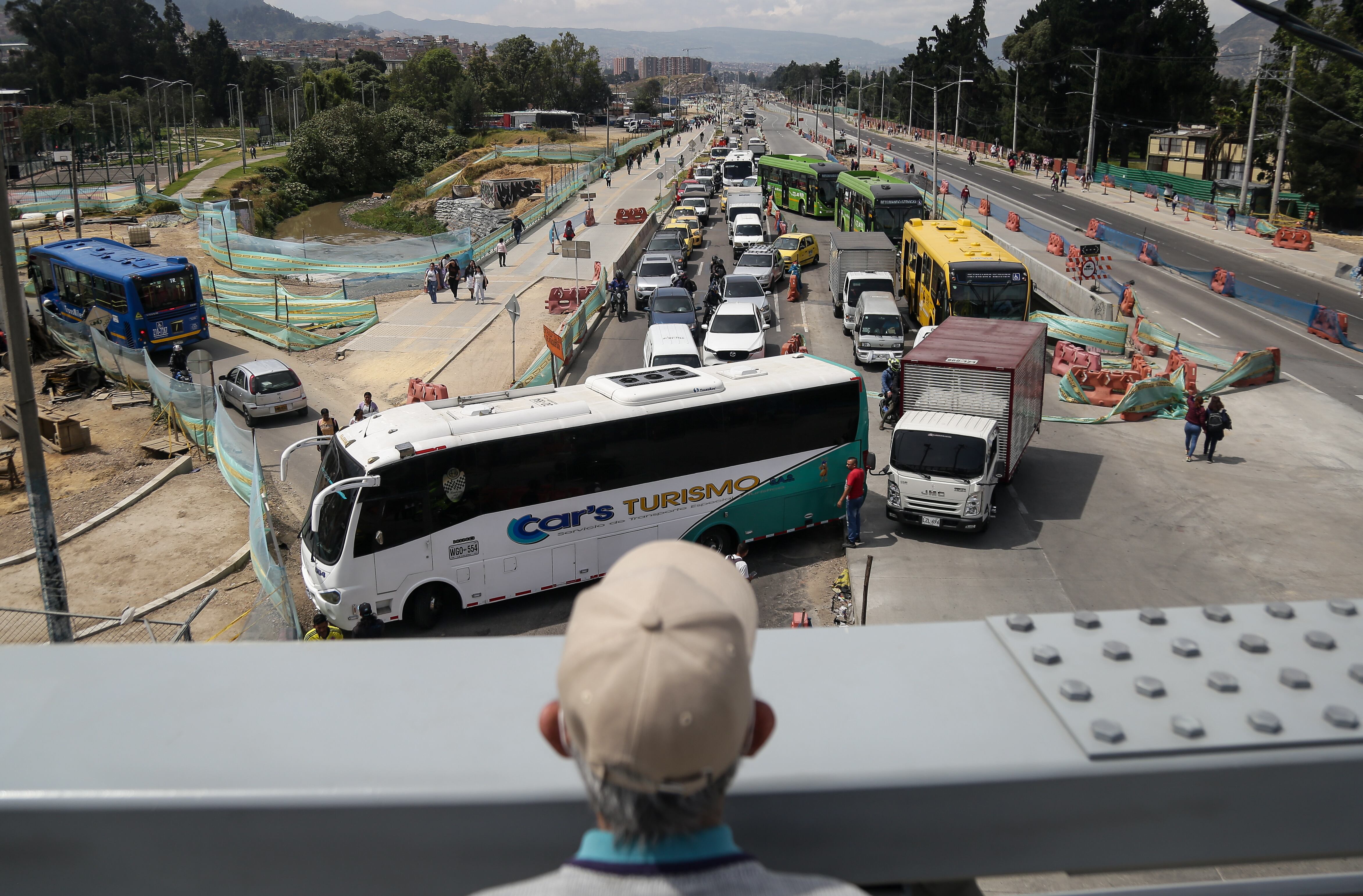 Paro Camioneros  bloqueos en Usme en rechazo al alza del ACPM