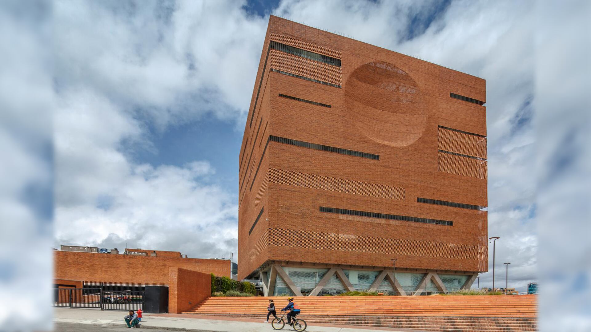 “Ninguna persona es discriminada o deja de ser atendida”