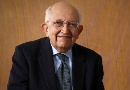 Plinio Apuleyo Mendoza.
