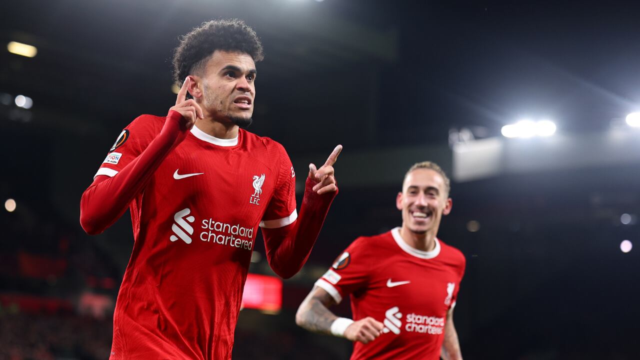 Luis Díaz marcó de cabeza para adelantar al Liverpool ante LASK Linz