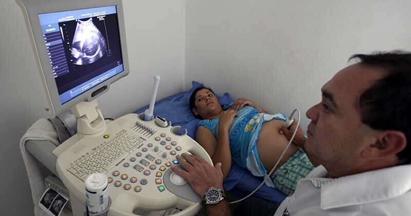 La Corte Constitucional había pedido discutir si el POS debe cubrir tratamientos de fertilidad.