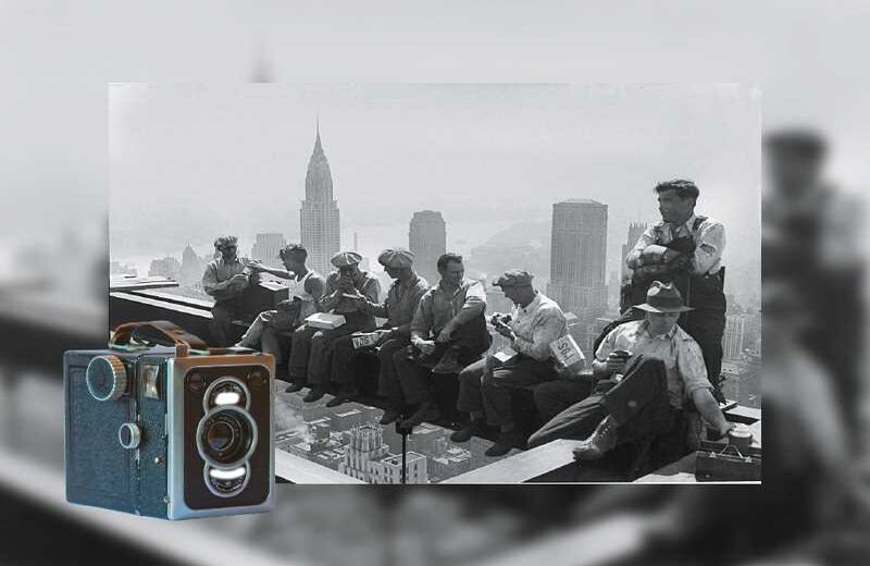 Almuerzo sobre un rascacielos’ (1932) de Charles C. Ebbets se capturó con una de las cámaras de cajón de los años treinta.