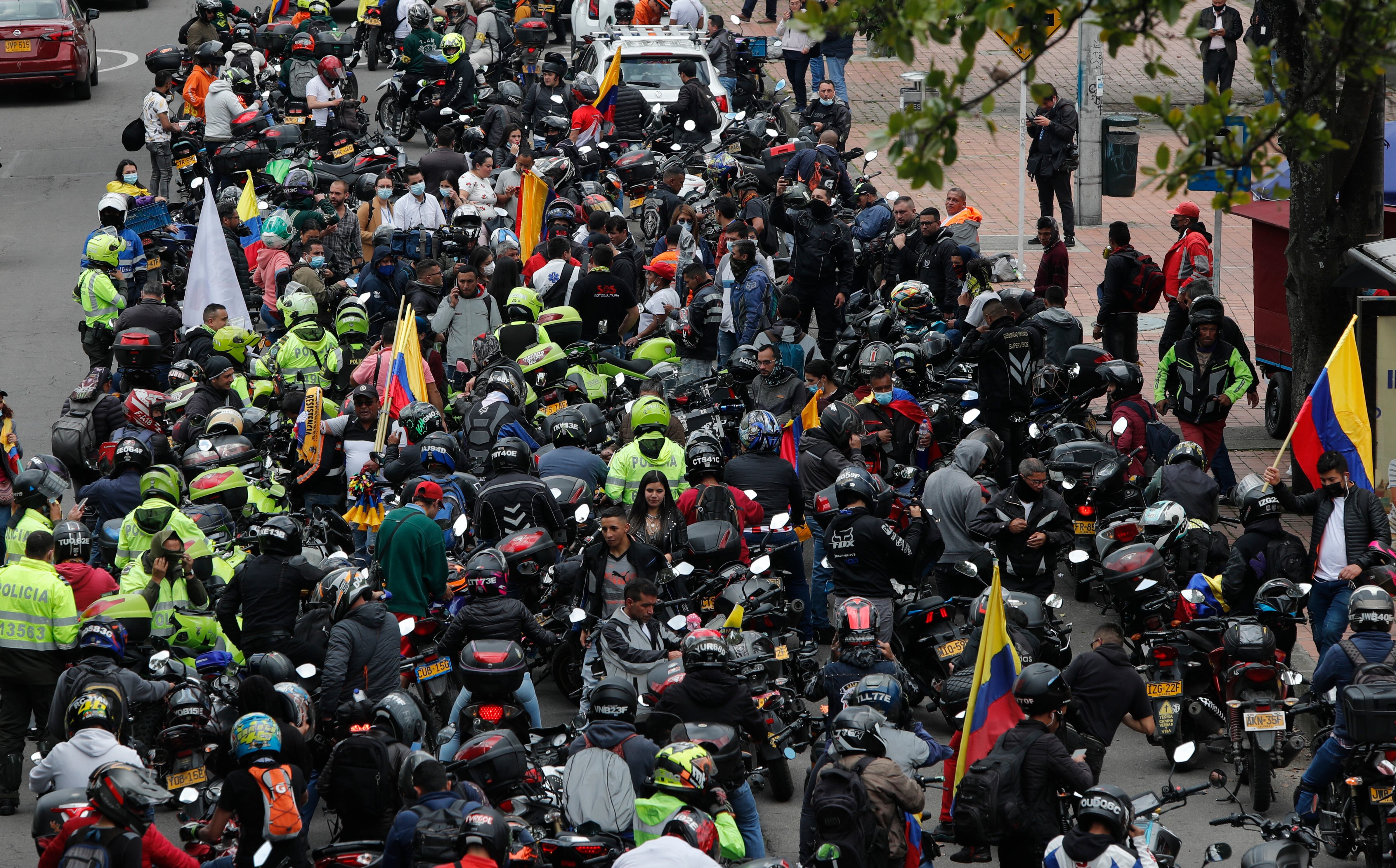 Manifestación de motociclistas en contra de la prohibición del parrillero en moto en Bogotá 
Abril 4 del 2022
Foto Guillermo Torres Reina / Semana