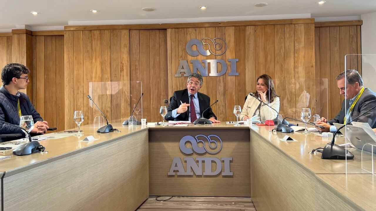 Enrique Gómez Candidato presidencial 2022 Foto: Prensa Enrique Gómez.