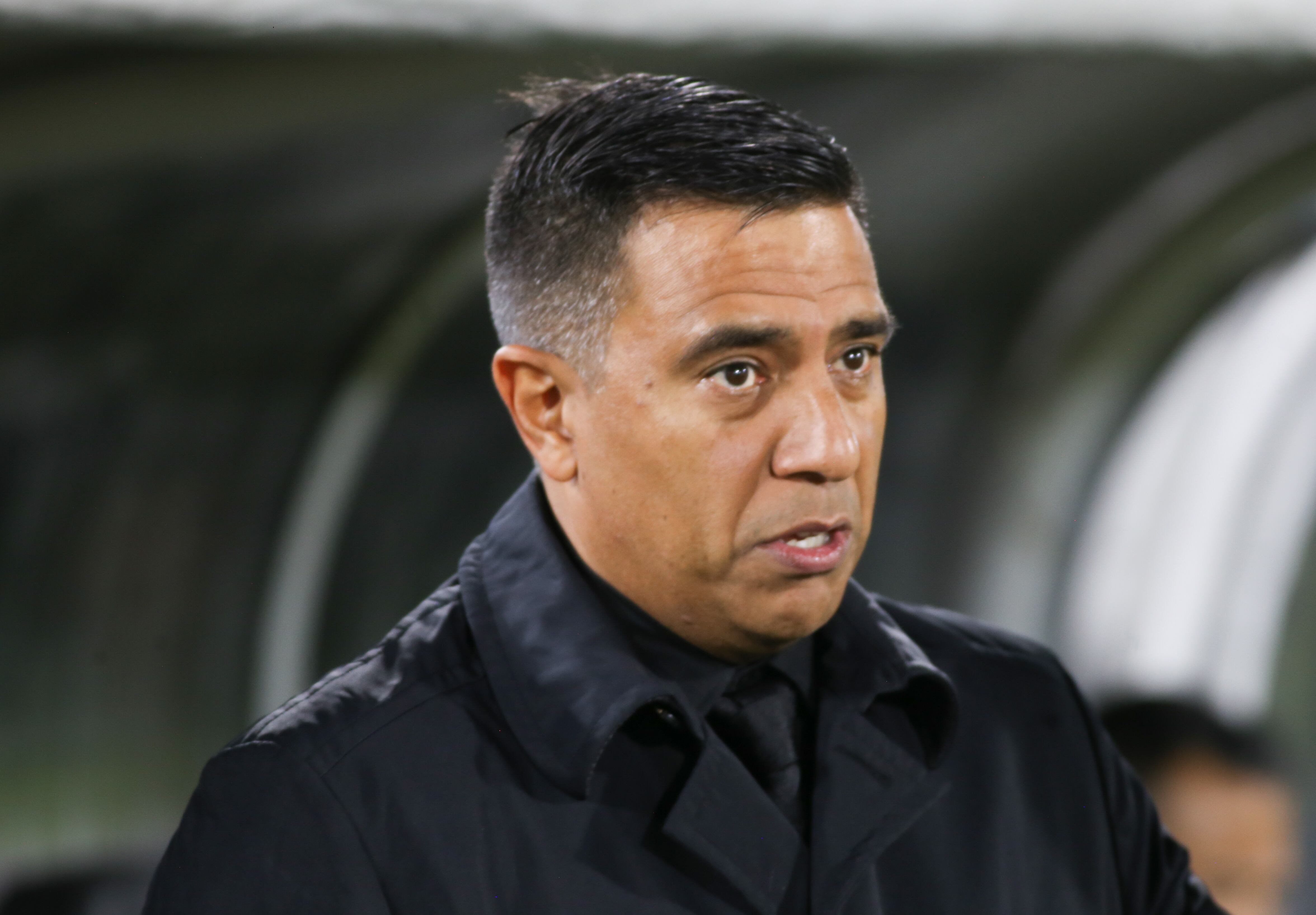 César Farías le contestó a SEMANA sobre el supuesto acuerdo y la polémica de su posible llegada a Santa Fe