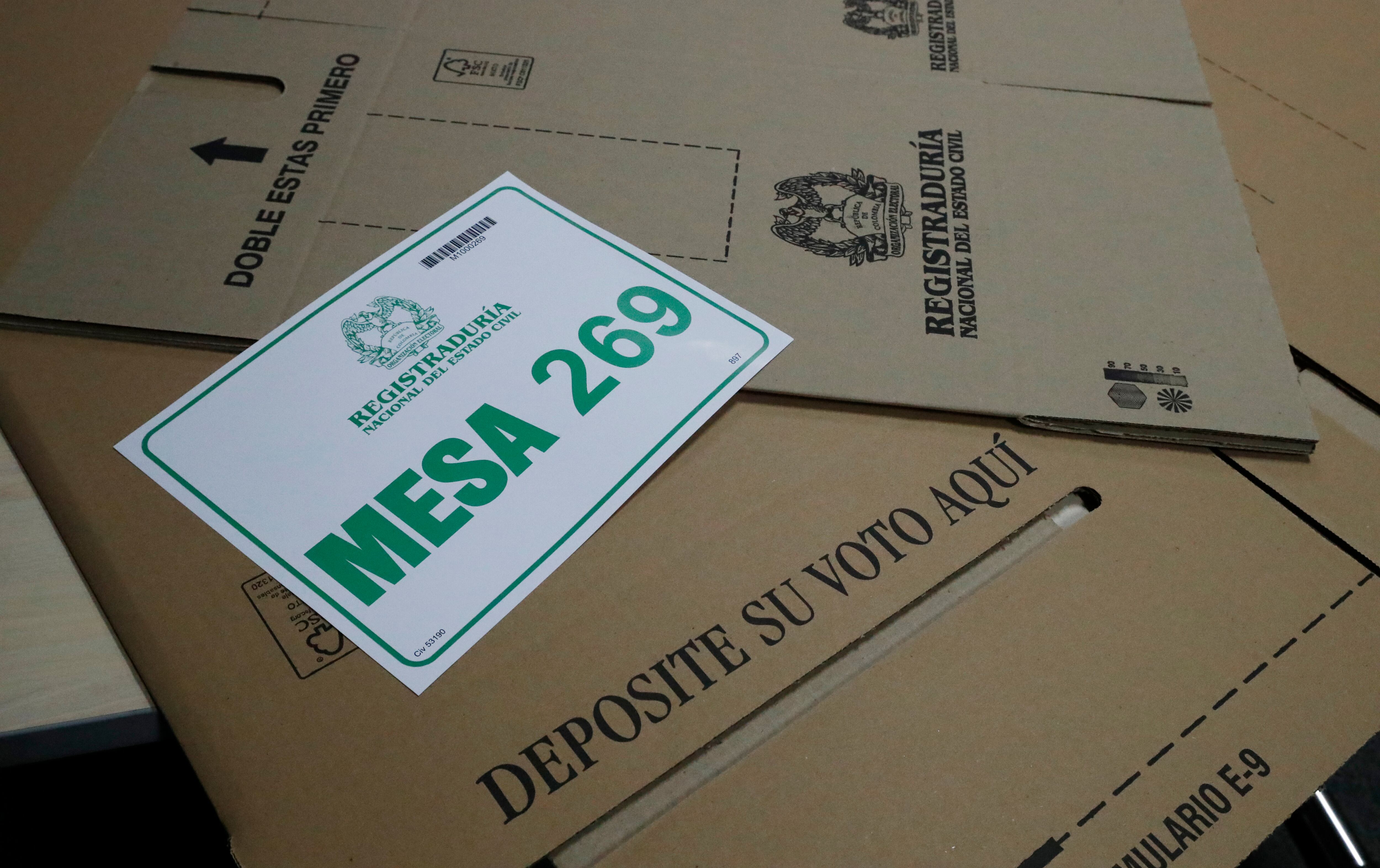 Puestos de votación, preparativos en el punto de Corferias para los comicios  elecciones 2022 organizados por la Registraduría Nacional
Bogotá marzo 11 del 2022
Foto Guillermo Torres Reina / Semana