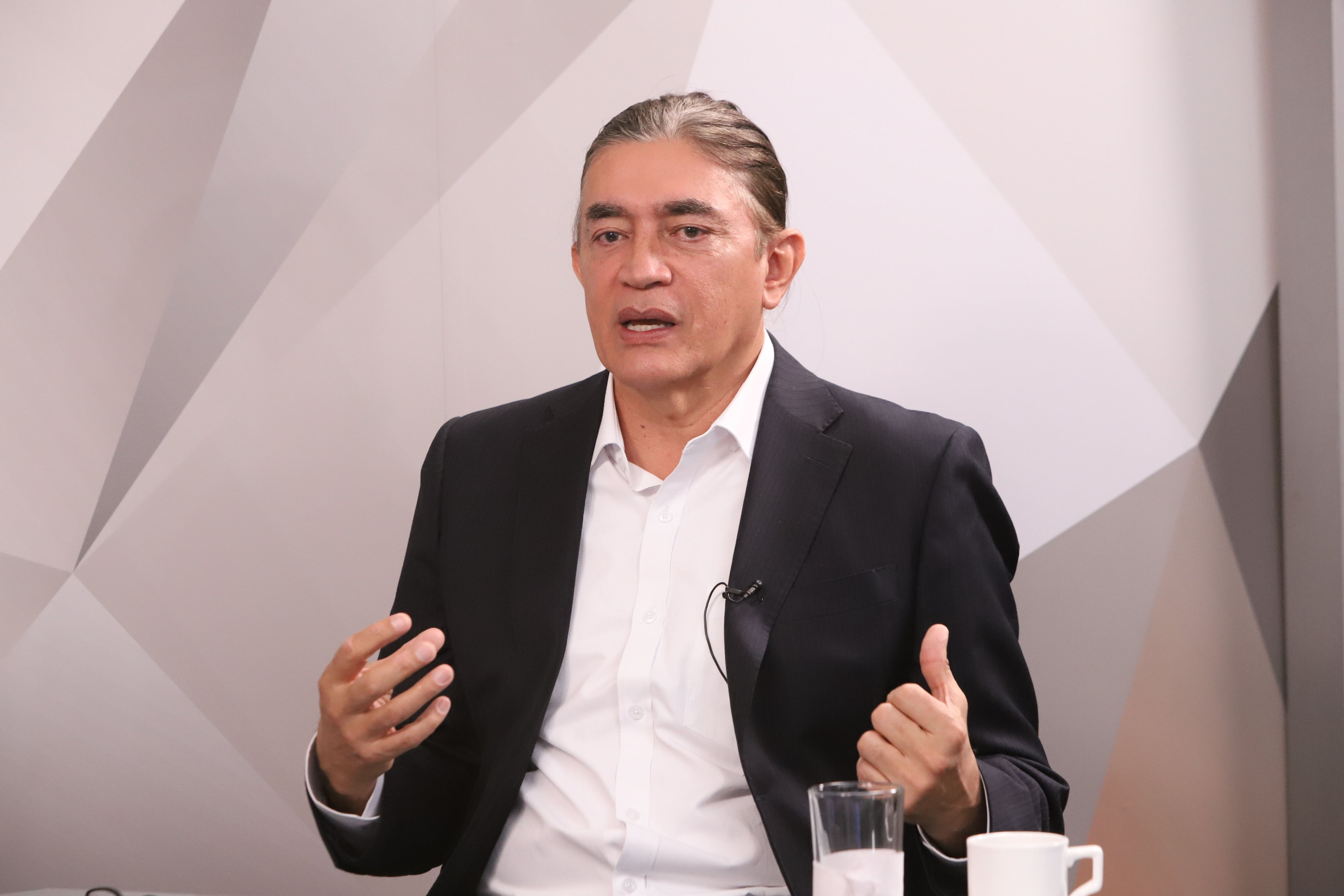 El Debate, entrevista Gustavo Bolívar