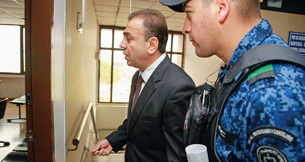 Musa Besaile busca que continúe su dinastía en la política.