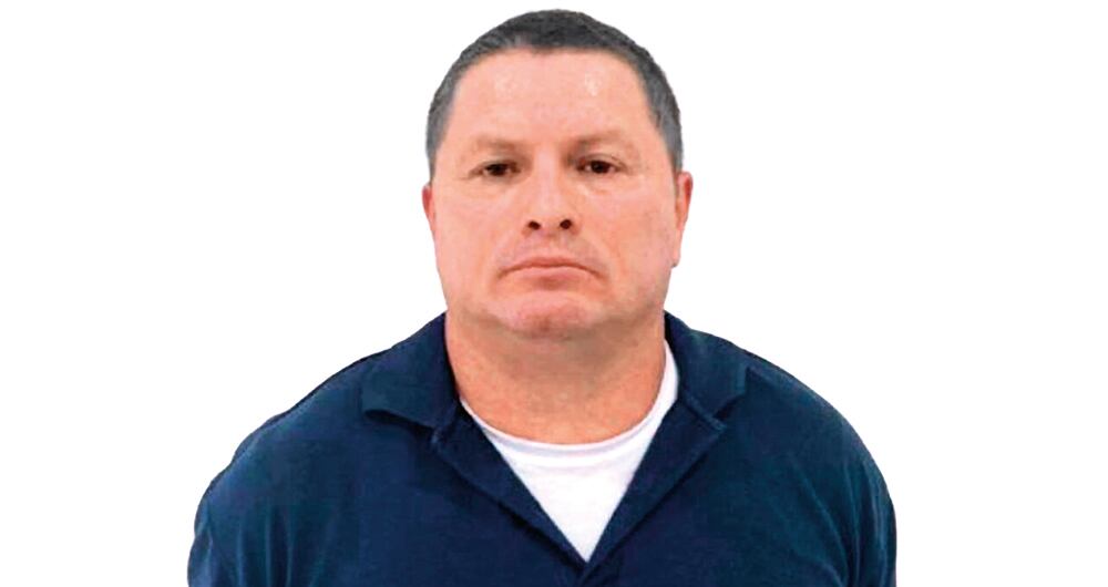 Mono Clinton fue capturado en Medellín en 2019 y condenado por un juez a 40 años de prisión debido a una larga lista de delitos. 