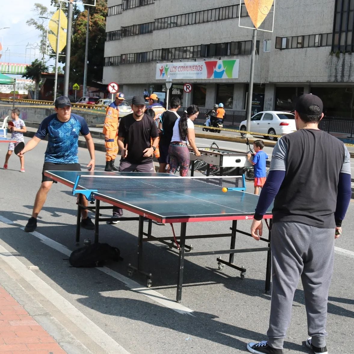 En un espacio de 2.4 kilómetros las familias bumanguesas pueden realizar diferentes actividades deportivas.
