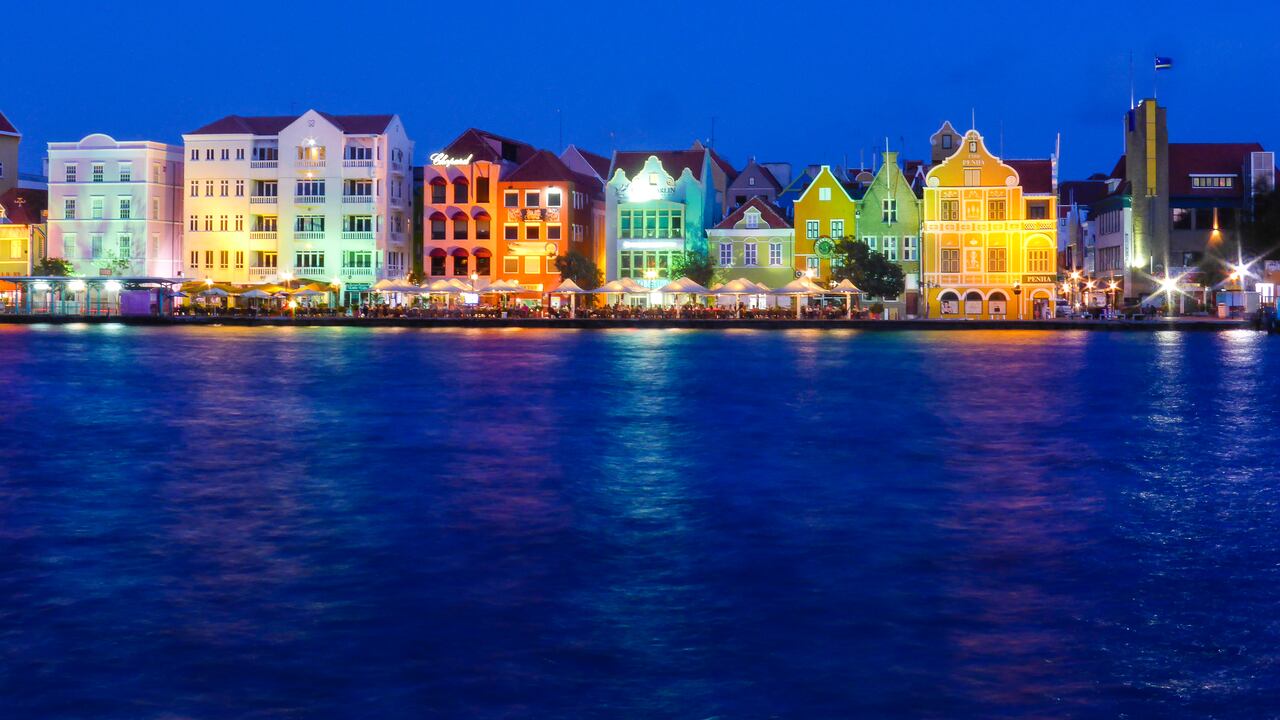 Viaje a Curazao en época de fiestas: conozca los mejores festivales y eventos culturales para disfrutar en la isla neerlandesa