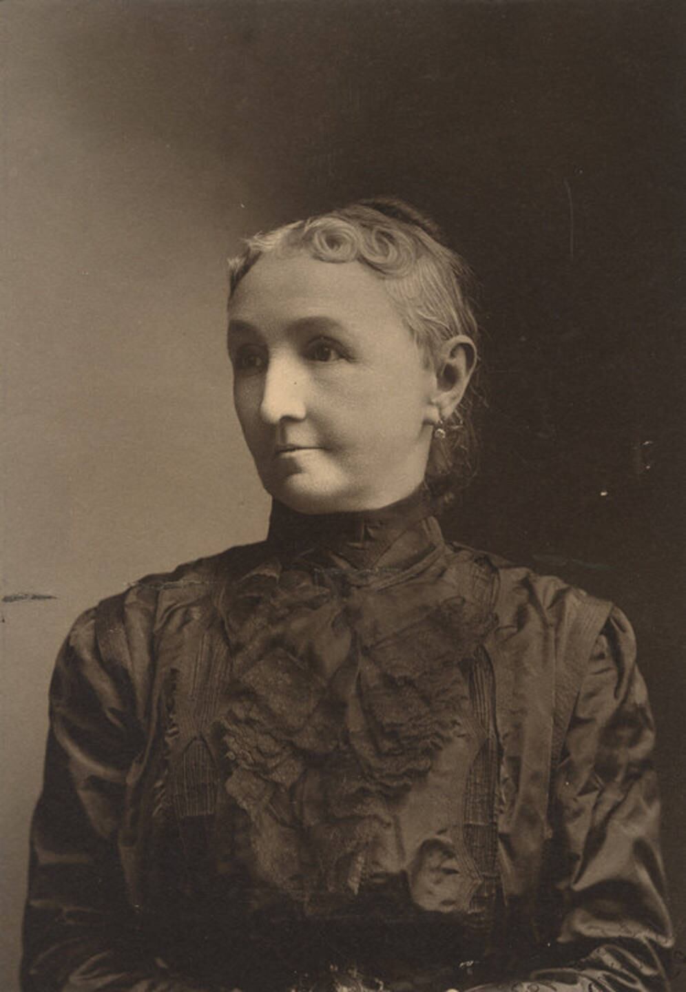 Retrato de Augusta Jane Evans Wilson en 1890. Alabama Department of Archives and History