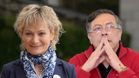 Selin Esen y Gustavo Petro