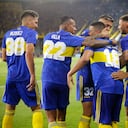 Frank Fabra celebra junto a sus compañeros de Boca Juniors en La Bombonera