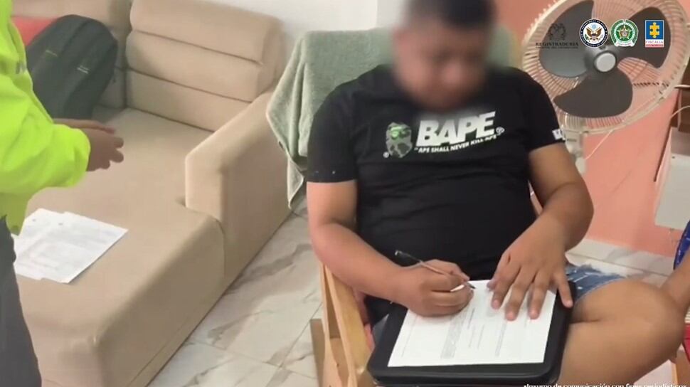 Así delinquía la red funcionarios que se convirtió en una banda de traficantes de migrantes. Sacaron más de 600 cédulas y pasaportes