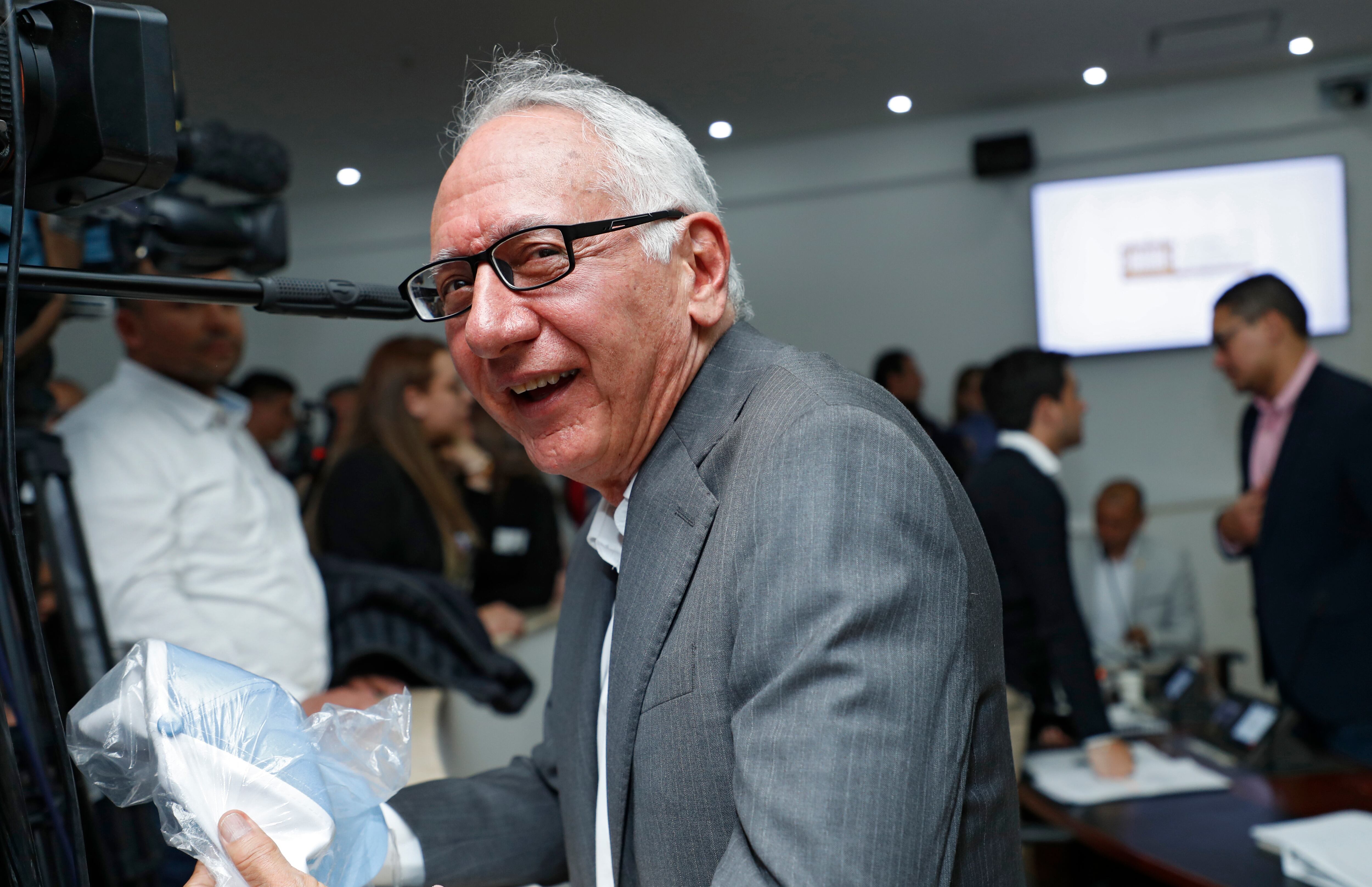 Representantes  debate de la reforma a la salud
