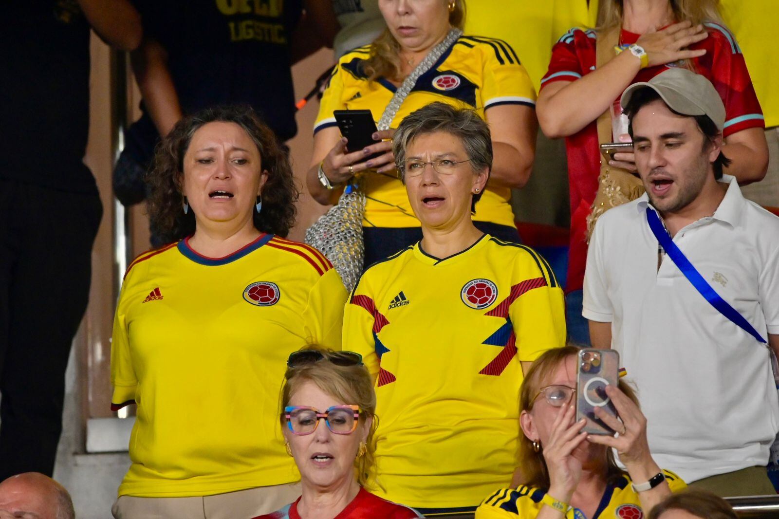 Claudia López y Angélica Lozano