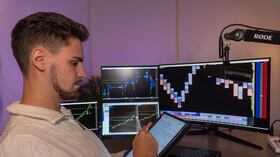 Héctor Muerza habla de educación financiera en tiempos de redes sociales.