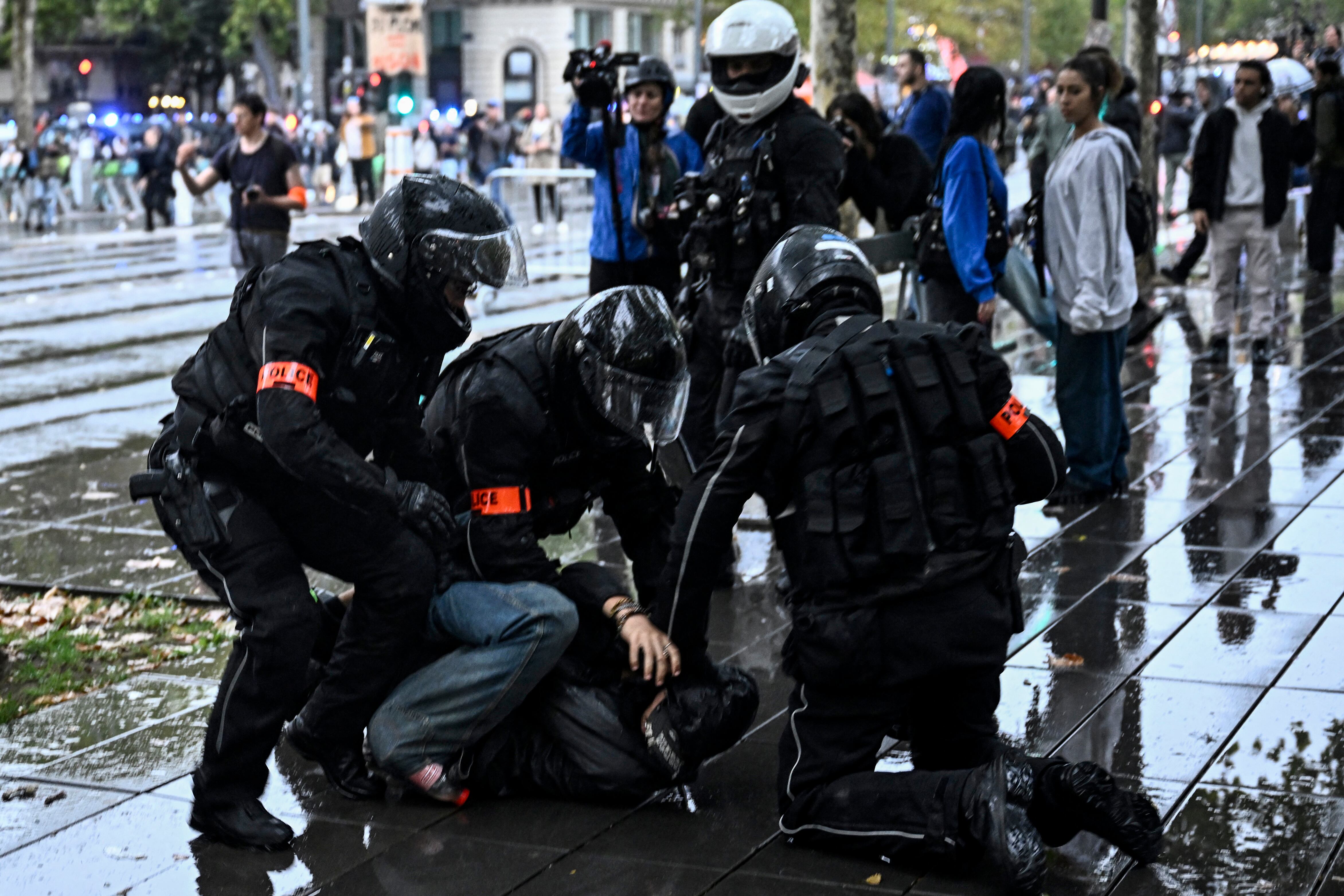 Manifestaciones en Francia tienen en vilo a las autoridades.