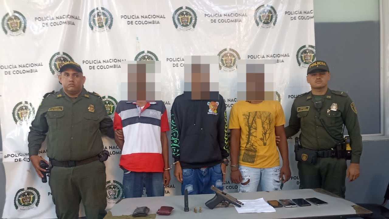 Los tres capturados, el cuarto es un menor de edad