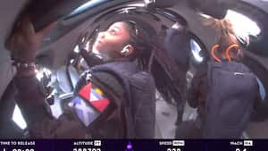 Virgin Galactic llevó al espacio a sus tres primeros turistas