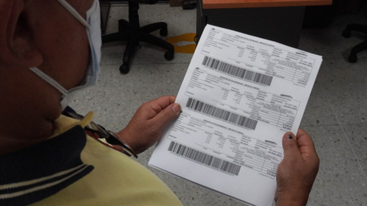 Los contribuyentes tienen dos opciones para obtener el recibo de pago.