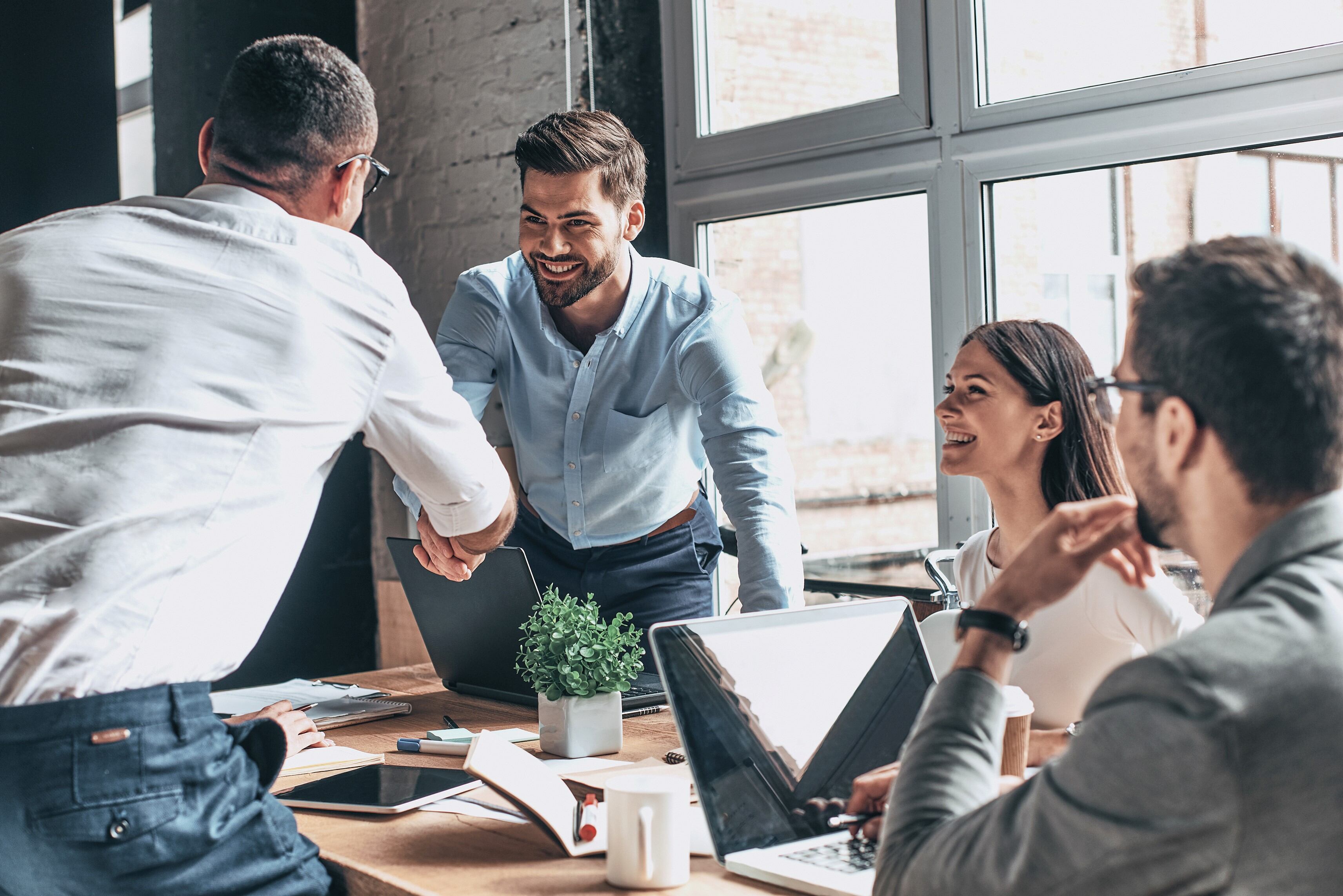 ¿Cómo mejorar su forma de comunicarse? Conozca estos consejos desde El Locutorio
