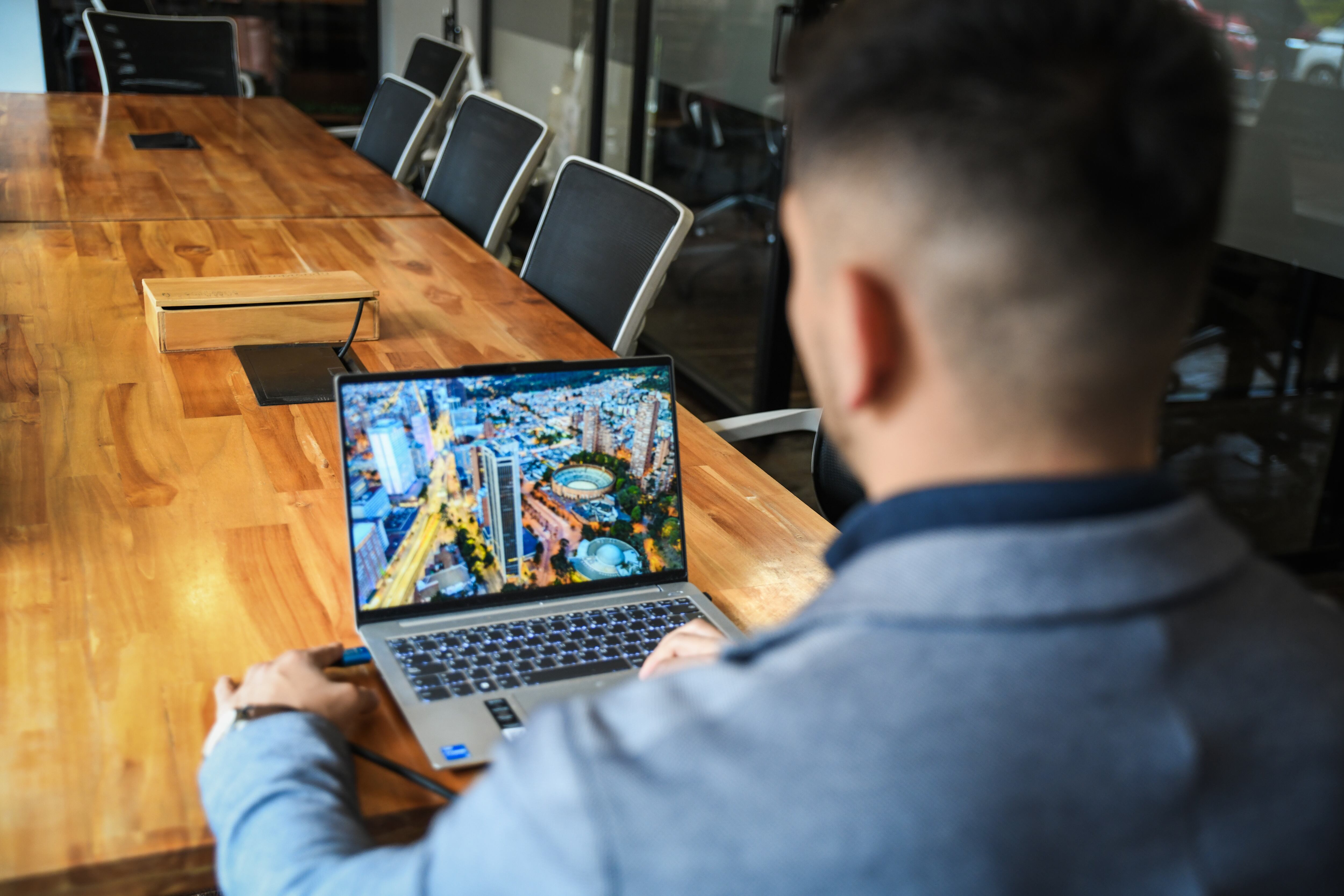 El futuro de Catastro Bogotá está guiado por el uso inteligente de los datos. La entidad busca convertirse en una “data-driven organization”, es decir, una organización que toma decisiones basadas en datos.